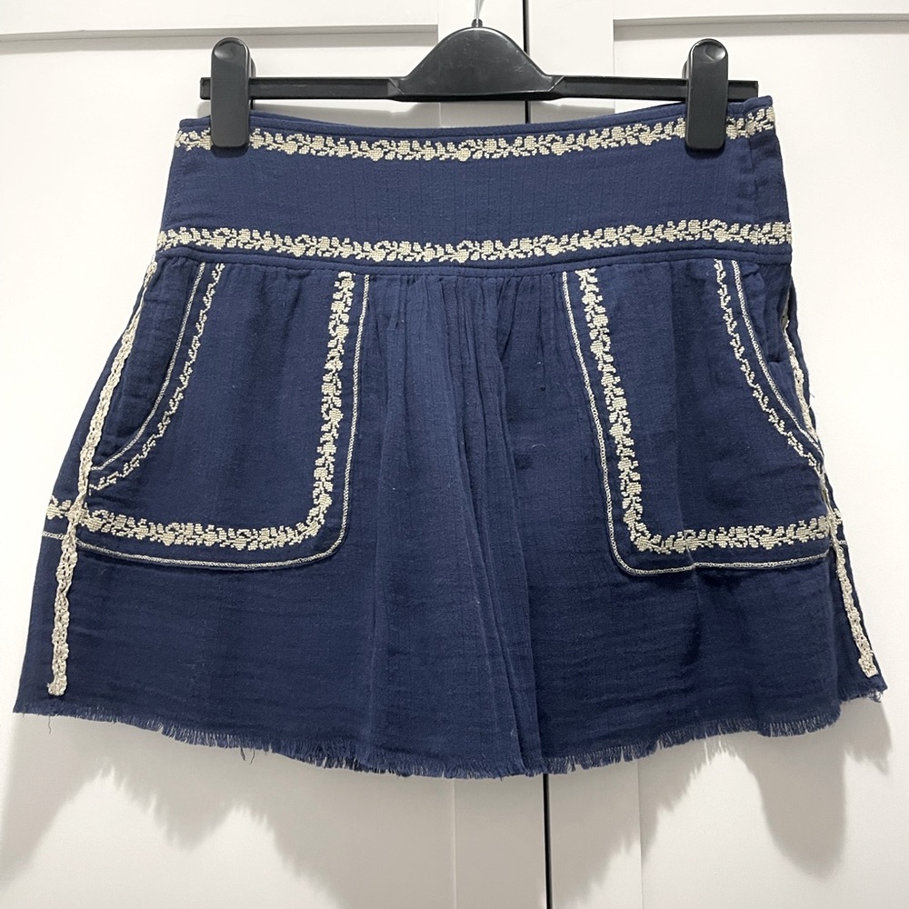 Isabel marant mini skirt with pockets. Amazing look!